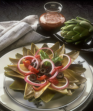 Artichoke and Roasted Red Pepper Salad with Roasted Red Pepper Dressing
